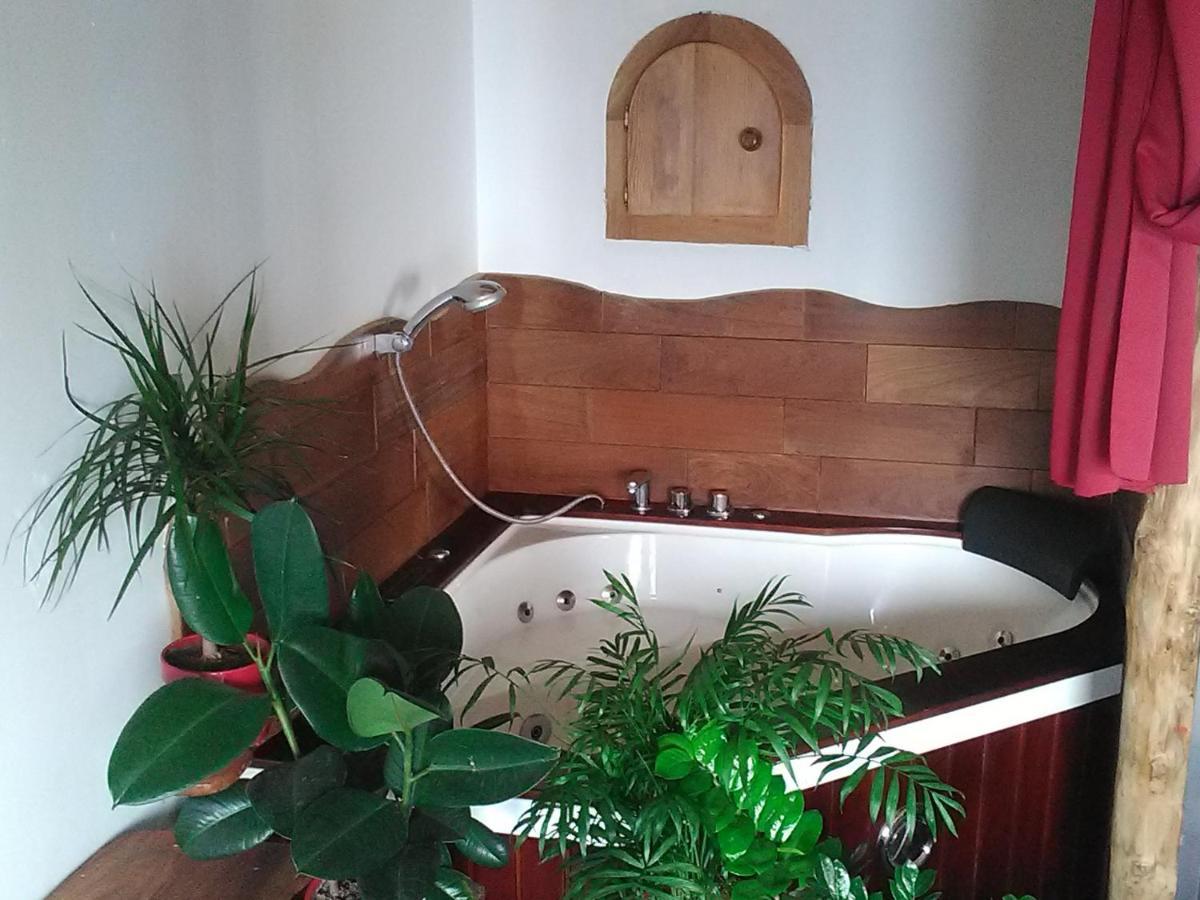 Coin De Paradis Vue Dominante Sur Mer, Montagne Et Tour Genoise Avec Jacuzzi Pino Exteriör bild