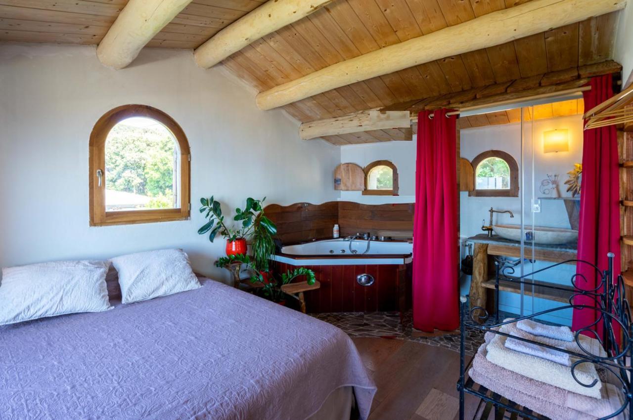 Coin De Paradis Vue Dominante Sur Mer, Montagne Et Tour Genoise Avec Jacuzzi Pino Exteriör bild